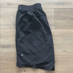 Lululemon Athletica Men's Dark Gray Athletic Shorts